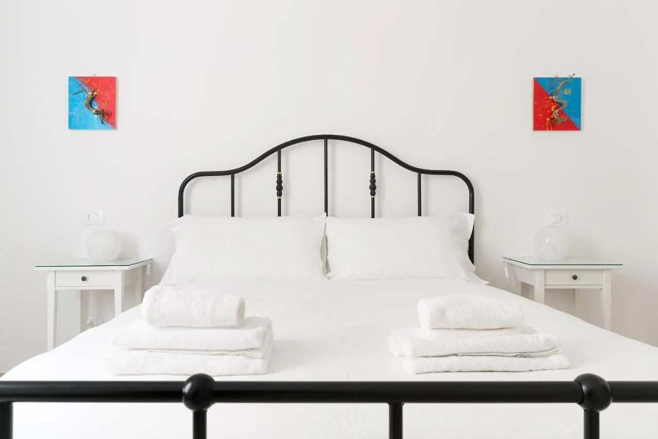 Housmart Vicolo Bolognetti Apartment Italy